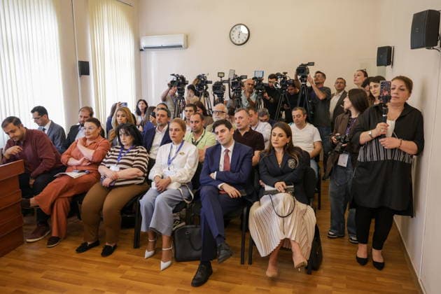 ARMENIA, YEREVAN - JUNE 14, 2026: People are seen during the announcement of the results of the 2026 Armenian parliamentary election Yerevan Armenia  - ZUMAt113 20260614_zaa_t113_083 Copyright: xAlexanderxPatrinx