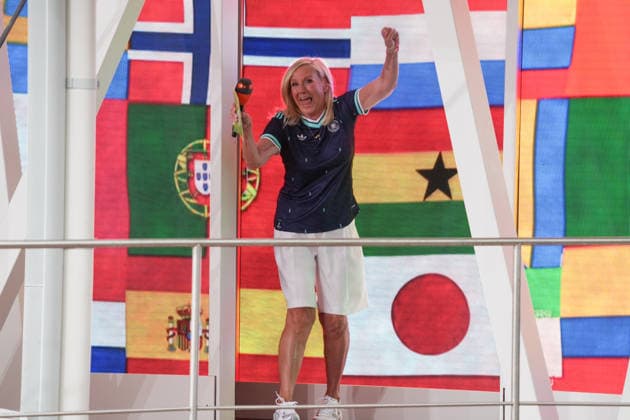 ZDF-Fernsehgarten 2026. Andrea (Kiwi) Kiewel im ZDF Fernsehgarten mit dem Motto Fußball Party am 14.06.2026 in Mainz. Mainz ZDF Fernsehgarten Rheinland-Pfalz *** ZDF Fernsehgarten 2026 Andrea Kiwi Kiewel in the ZDF Fernsehgarten with the motto Football Party on 14 06 2026 in Mainz Mainz ZDF Fernsehgarten Rheinland Pfalz