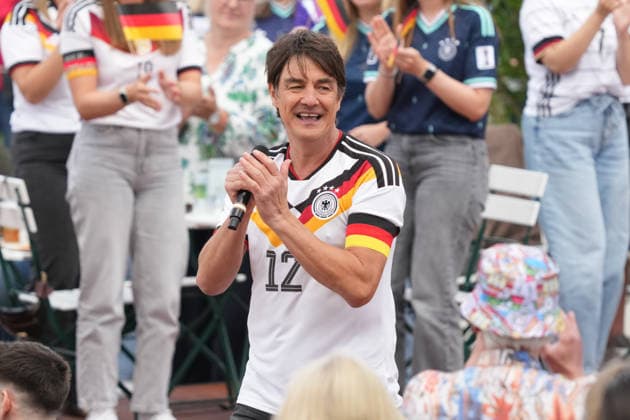 ZDF-Fernsehgarten 2026. Matze Knop im ZDF Fernsehgarten mit dem Motto Fußball Party am 14.06.2026 in Mainz. Mainz ZDF Fernsehgarten Rheinland-Pfalz *** ZDF Fernsehgarten 2026 Matze Knop in the ZDF Fernsehgarten with the motto Football Party on 14 06 2026 in Mainz Mainz ZDF Fernsehgarten Rheinland Pfalz