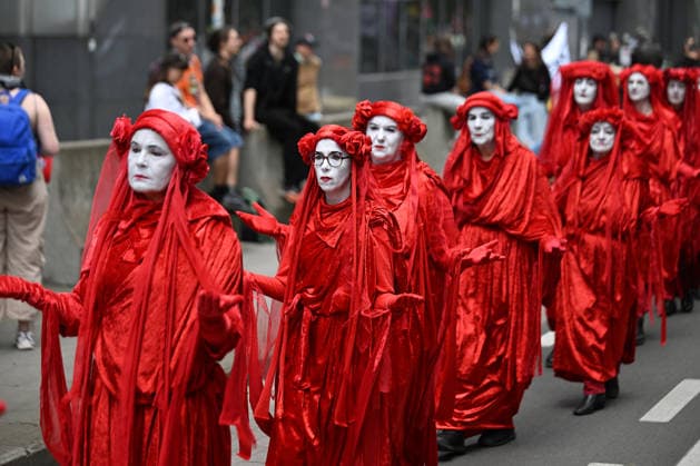Anti-war march held in Brussels BRUSSELS, BELGIUM - JUNE 14: Thousands of people take part in an anti-war march in Brussels, Belgium on June 14, 2026. Demonstrators gathered at Brussels North Railway Station (Gare du Nord), a city that hosts EU institutions and NATO headquarters, before marching to Jean Rey Square. Dursun Aydemir Anadolu Brussels Belgium. Editorial use only. Please get in touch for any other usage.  Copyright: x2026xAnadoluxDursunxAydemirx