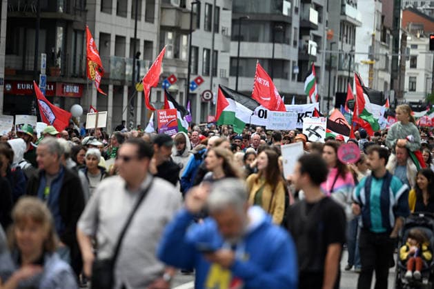 Anti-war march held in Brussels BRUSSELS, BELGIUM - JUNE 14: Thousands of people take part in an anti-war march in Brussels, Belgium on June 14, 2026. Demonstrators gathered at Brussels North Railway Station (Gare du Nord), a city that hosts EU institutions and NATO headquarters, before marching to Jean Rey Square. Dursun Aydemir Anadolu Brussels Belgium. Editorial use only. Please get in touch for any other usage.  Copyright: x2026xAnadoluxDursunxAydemirx