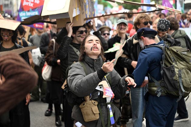 Anti-war march held in Brussels BRUSSELS, BELGIUM - JUNE 14: Thousands of people take part in an anti-war march in Brussels, Belgium on June 14, 2026. Demonstrators gathered at Brussels North Railway Station (Gare du Nord), a city that hosts EU institutions and NATO headquarters, before marching to Jean Rey Square. Dursun Aydemir Anadolu Brussels Belgium. Editorial use only. Please get in touch for any other usage.  Copyright: x2026xAnadoluxDursunxAydemirx