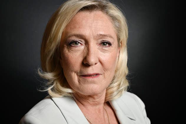 Marine Le Pen On Dimanche En Politique - Paris President of Rassemblement National parliamentary group Marine Le Pen poses for pictures ahead of an interview for Dimanche En Politique on France 3 channel in Paris, France on June 14, 2026. Photo by Stephane Le Tellec ABACAPRESS.COM Paris France  Copyright: xLexTellecxStephane ABACAx