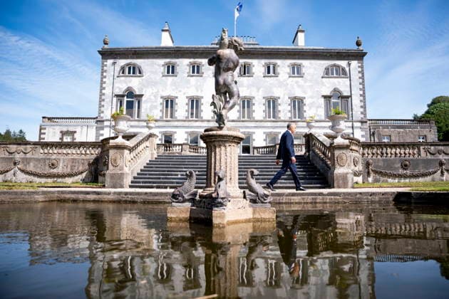 June 14, 2026, Westport, County Mayo, Ireland: Prime Minister Mark Carney walks towards a press conference at Westport House in Westport, County Mayo, Ireland, on Sunday, June 14, 2026. Westport, County Mayo Ireland  - ZUMAc35_ 20260614_zaf_c35_057 Copyright: xChristopherxKatsarovx