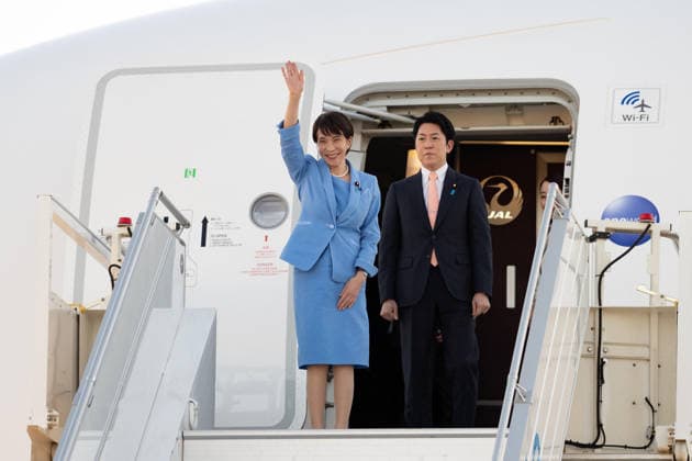 June 14, 2026, Fiumicino, Italy: Japanese Prime Minister Sanae Takaichi arrived at Rome s Leonardo da Vinci International Airport today and will meet with Italian Prime Minister Giorgia Meloni tomorrow ahead of the G7 summit, Fiumicino, 14 June 2026. ANSA TELENEWS Fiumicino Italy  - ZUMAa110 20260614_zaf_a110_012 Copyright: xTelenewsx