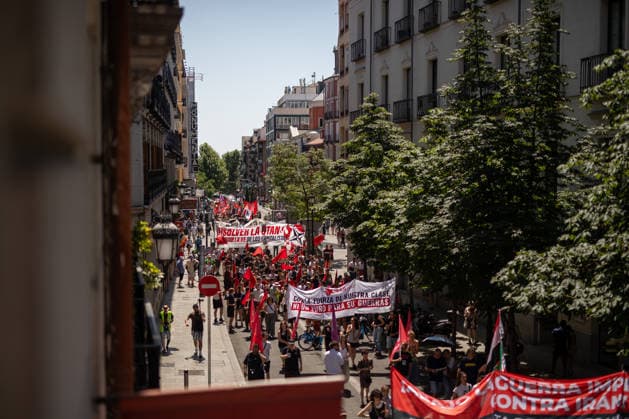 June 14, 2026, Madrid, Spain: Dozens of protesters march along a street in Madrid during a demonstration against rearmament and imperialist war. The demonstration takes place against the backdrop of an international escalation of military tensions, fueled by the â‚¬800 billion RearmEurope plan presented by Ursula von der Leyen. Madrid Spain - ZUMAs197 20260614_aaa_s197_210 Copyright: xDavidxCanalesx