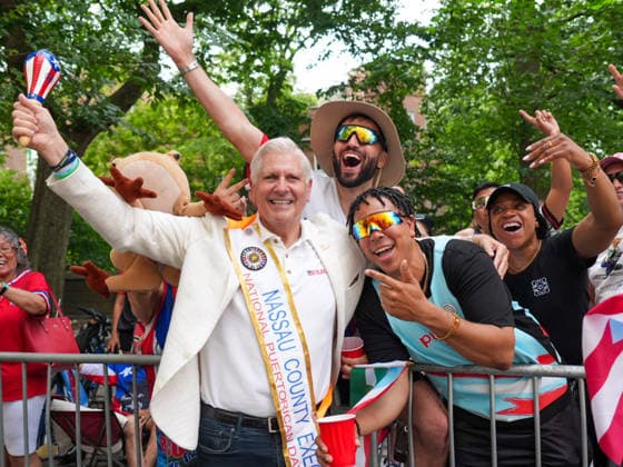 New York, NY June 14: Nassau County Executive Bruce Blakeman, the Republican nominee for governor of New York, participates in the National Puerto Rican Day Parade along Fifth Avenue in Manhattan on June 14, 2026. Credit: Xavier Diaz . USA  - ZUMAa123 20260614_zaa_a123_043 Copyright: xAdMediax