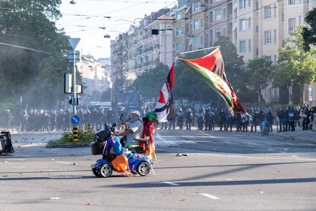 Reportage - G7 Summit Protests Geneve, Switzerland, 14 06 2026. during G7 Summit Protests, Reportage in Geneve, Switzerland, June 14 2026 Geneve City center Switzerland Copyright: xLeonardoxGaravagliax xLiveMediax LPN_2523626