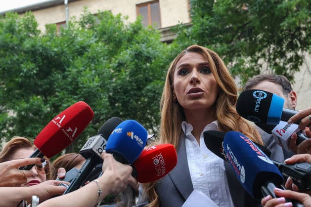 June 14, 2026, Yerevan, Armenia: Strong Armenia Party member Gohar Meloyan talks to the press during the protest. Armenia™s Central Election Commission (CEC) has certified the results of the June 7 parliamentary elections, confirming that Prime Minister Nikol Pashinyan™s Civil Contract party secured 49.74% of the vote, enough to form a government independently without coalition partners. The Prosperous Armenia party, led by billionaire Gagik Tsarukyan, narrowly failed to clear the 4% parliamentary threshold and called on its supporters to gather outside the CEC building in protest. Opposition, rejecting the outcome as illegitimate, addressed crowds demanding a rerun of the vote. Yerevan Armenia - ZUMAs197 20260614_aaa_s197_251 Copyright: xYanxKhachkox