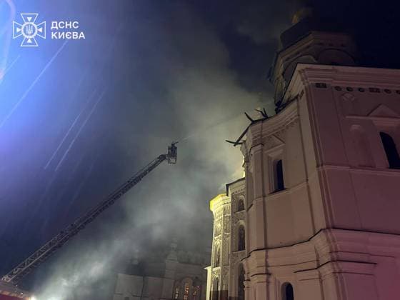 Aftermath of Russian overnight attack in Kyiv KYIV, UKRAINE - JUNE 15: (----EDITORIAL USE ONLY – MANDATORY CREDIT - STATE EMERGENCY SERVICE OF UKRAINE HANDOUT - NO MARKETING NO ADVERTISING CAMPAIGNS - DISTRIBUTED AS A SERVICE TO CLIENTS----) Emergency workers inspect and respond to damage at a church following Russia s overnight drone and missile attack in Kyiv, Ukraine, on June 15, 2026. Fires, destruction and damage to residential buildings and civilian infrastructure were reported in several districts of the Ukrainian capital. State Emergency Service of Ukraine Anadolu Kyiv Ukraine. Editorial use only. Please get in touch for any other usage.  Copyright: x2026xAnadoluxStatexEmergencyxServicexofxUkrainex