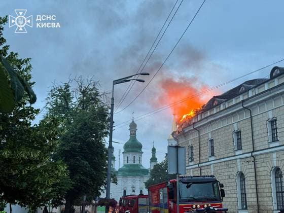Aftermath of Russian overnight attack in Kyiv KYIV, UKRAINE - JUNE 15: (----EDITORIAL USE ONLY – MANDATORY CREDIT - STATE EMERGENCY SERVICE OF UKRAINE HANDOUT - NO MARKETING NO ADVERTISING CAMPAIGNS - DISTRIBUTED AS A SERVICE TO CLIENTS----) Firefighters work to extinguish a blaze at the Assumption Cathedral in the historic Kyiv Pechersk Lavra monastery complex following a Russian overnight missile and drone attack on Kyiv, Ukraine, on June 15, 2026. Ukrainian authorities said multiple people were killed and injured in the strikes, which caused damage across several districts of the capital. State Emergency Service of Ukraine Anadolu Kyiv Ukraine. Editorial use only. Please get in touch for any other usage.  Copyright: x2026xAnadoluxStatexEmergencyxServicexofxUkrainex