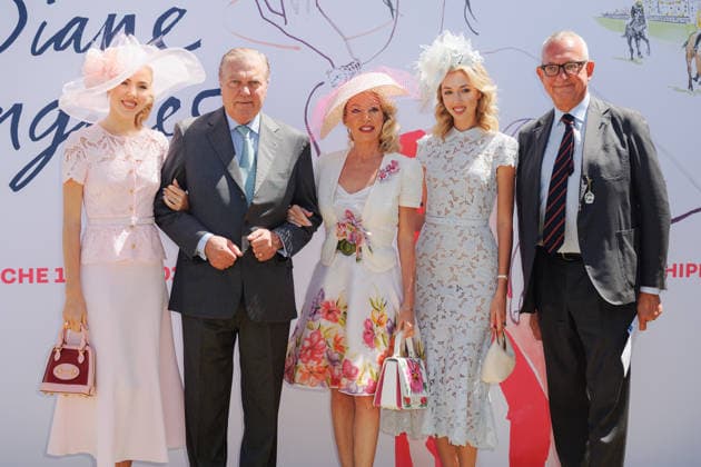 Prix de Diane Longines a lHippodrome de Chantilly Maria Carolina de Bourbon des Deux Siciles, Charles Marie Bernard Gennaro de Bourbon des Deux Siciles, Camilla de Bourbon des Deux Siciles, Maria Chiara de Bourbon des Deux Siciles et Guillaume de Saint Seine 457315 2026 06 14  Copyright: xSebastienxFremontx xStarfacex STAR_457315_033