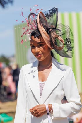 Prix de Diane Longines a lHippodrome de Chantilly Clemence Botino Miss France 2020 457315 2026 06 14  Copyright: xSebastienxFremontx xStarfacex STAR_457315_088