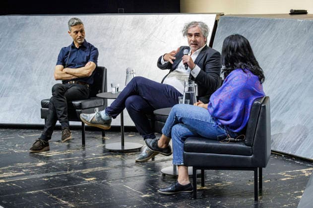 Meron Mendel, Deniz Yücel und Saba-Nur Cheema beim Talk im Rahmen der Gesprächsreihe Positionen und Perspektiven im Düsseldorfer Schauspielhaus. Düsseldorf, 14.06.2026 *** Meron Mendel, Deniz Yücel and Saba Nur Cheema at the talk as part of the discussion series Positions and Perspectives at Düsseldorfer Schauspielhaus Düsseldorf, 14 06 2026 Foto:xO.xLangelx xFuturexImagex yuecel_6601