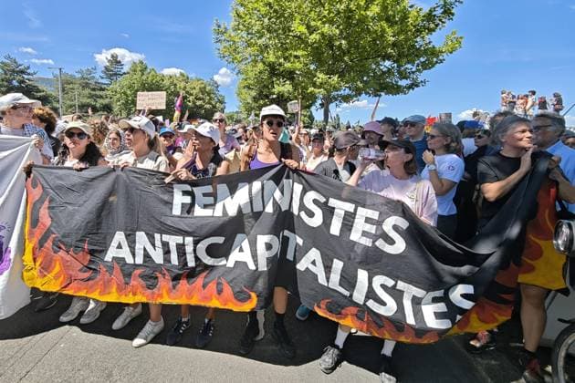 Genf, Schweiz, 14.06.2026: Anti-G7-Protest: Demonstranten protestieren gegen den G7-Gipfel 2026, der im benachbarten Évian-les-Bains, Frankreich, stattfindet. *** Geneva, Switzerland, 14 06 2026 Anti G7 protest Demonstrators protest against the G7 Summit 2026 taking place in neighboring Évian les Bains, France Copyright: xdtsxNachrichtenagenturx dts_122908