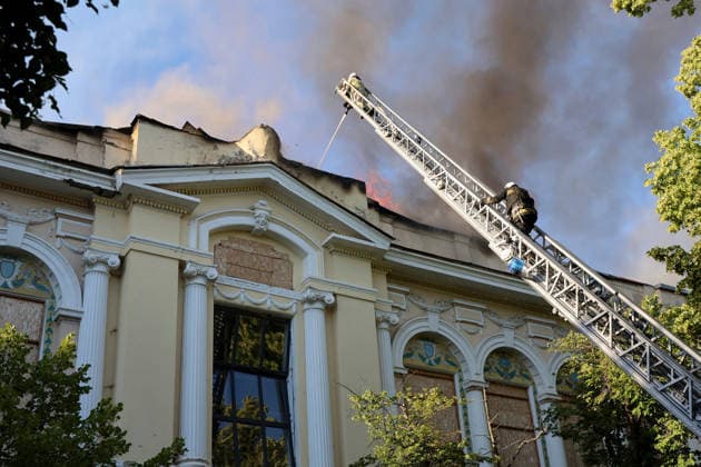 Rescuers use an aerial ladder to extinguish a fire at the Kharkiv Art Museum, caused by a Russian drone strike, Kharkiv, Ukraine, June 14, 2026. The Russian army attacked the northeastern city with drones, injuring five people, including a one-month-old baby. On the afternoon of June 14, Russians struck two districts of Kharkiv with drones. (Photo by Viacheslav Madiievskyi Ukrinform) Russians strike Kharkiv Art Museum with drone  Copyright: xViacheslavxMadiievskyix
