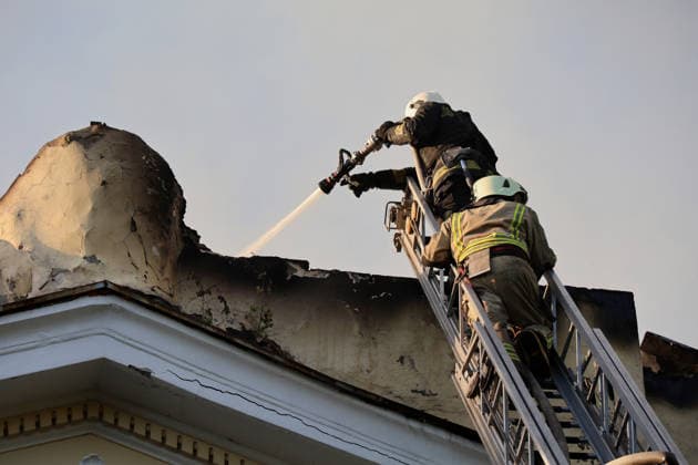 Rescuers use an aerial ladder to extinguish a fire at the Kharkiv Art Museum, caused by a Russian drone strike, Kharkiv, Ukraine, June 14, 2026. The Russian army attacked the northeastern city with drones, injuring five people, including a one-month-old baby. On the afternoon of June 14, Russians struck two districts of Kharkiv with drones. (Photo by Viacheslav Madiievskyi Ukrinform) Russians strike Kharkiv Art Museum with drone  Copyright: xViacheslavxMadiievskyix