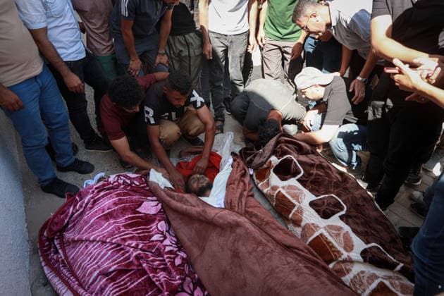 Funeral ceremony held for Palestinians killed in Israeli attacks on Gaza GAZA CITY, GAZA, PALESTINE - JUNE 15: Citizens and relatives of the Palestinians, who died as a result of the Israeli attack on Jabalia Refugee Camp despite the ceasefire, mourn as the bodies are brought to the Al-Shifa Hospital for funeral procedures in Gaza City, Gaza, Palestine on June 15, 2026. Abdalhkem Abu Riash Anadolu Gaza City Gaza. Editorial use only. Please get in touch for any other usage.  Copyright: x2026xAnadoluxAbdalhkemxAbuxRiashx