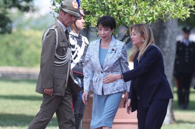 IPA85712654 - Rome, Italy June 15, 2026: At Villa Pamphilj, Prime Minister Giorgia Meloni meets with Japanese Prime Minister Sanae Takaichi. The meeting reaffirms the strength of bilateral relations and the shared commitment to strengthening cooperation and friendship between Italy and Japan in key areas of strategic interest.  Copyright: xmarcoxiacobuccix xmarcoxiacobuccix 85712654