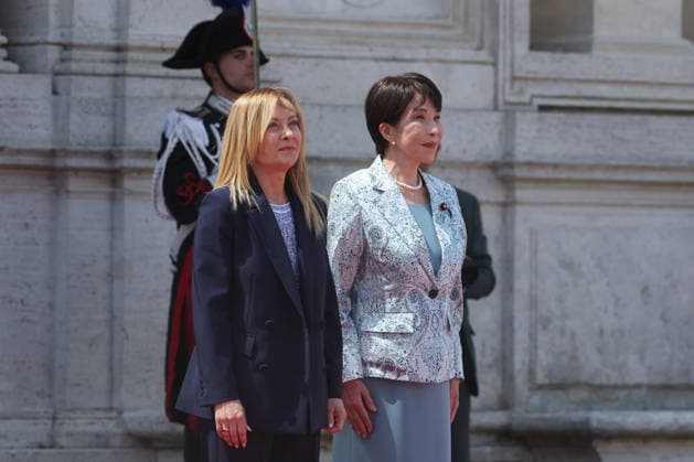 IPA85712727 - Rome, Italy June 15, 2026: At Villa Pamphilj, Prime Minister Giorgia Meloni meets with Japanese Prime Minister Sanae Takaichi. The meeting reaffirms the strength of bilateral relations and the shared commitment to strengthening cooperation and friendship between Italy and Japan in key areas of strategic interest.  Copyright: xmarcoxiacobuccix xmarcoxiacobuccix 85712727