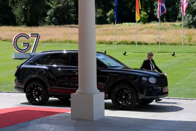 G7 Summit - Arrivals Brazil s President Luiz Inacio Lula da Silva and his wife, Rosangela Janja da Silva arrive to the Hotel Royal ahead of the start of the G7 summit, in Evian, eastern France, on June 15, 2026. A G7 summit is set to take place June 15 to 17 in the French town of Evian-les-Bains near Switzerland and it will be attended by country leaders as well as the EU s foreign policy chief and ministers from Brazil, Canada, the United Arab Emirates and Turkey. Photo by Ammar Abd Rabbo ABACAPRESS.COM Evian France  Copyright: xAbdxRabboxAmmar ABACAx