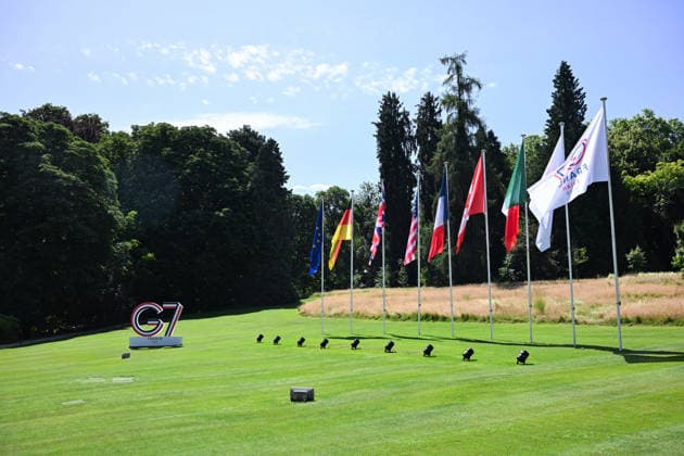 G7 Summit - Illustration G7 sign at the Hotel Royal ahead of the start of the G7 summit, in Evian, eastern France, on June 15, 2026. A G7 summit is set to take place June 15 to 17 in the French town of Evian-les-Bains near Switzerland and it will be attended by country leaders as well as the EU s foreign policy chief and ministers from Brazil, Canada, the United Arab Emirates and Turkey. Photo by Ammar Abd Rabbo ABACAPRESS.COM Evian France  Copyright: xAbdxRabboxAmmar ABACAx