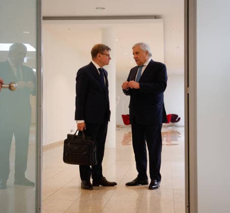 June 15, 2026, Luxembourg, Luxembourg: German Foreign Minister Johann Wadephul (L) and Italy s Minister for Foreign Affairs Antonio Tajani at the Eu Headquarters during the Eu Foreign Affairs Council, in Luxembourg, 15 June 2026. ANSA GIUSEPPE LAMI Luxembourg Luxembourg  - ZUMAa110 20260615_zaf_a110_004 Copyright: xGiuseppexLamix