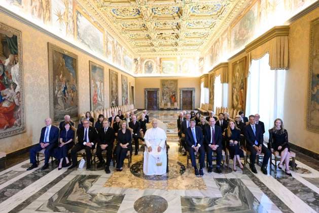 ITALY - POPE LEO XIV RECEIVESDELEGATION FROM THE UNITED JEWISH APPEAL - FEDERATION OF NEW YORK IN A PRIVATE AUDIENCE IN THE VATICAN - 2026 6 15 Italy, Rome, Vatican, 2026 6 15 . Pope Leo XIV receives Delegation from the United Jewish Appeal – Federation of New York in a private audience in the Vatican EDITORIAL USE ONLY - NO BOOKS Copyright: xVATICANxMEDIAx
