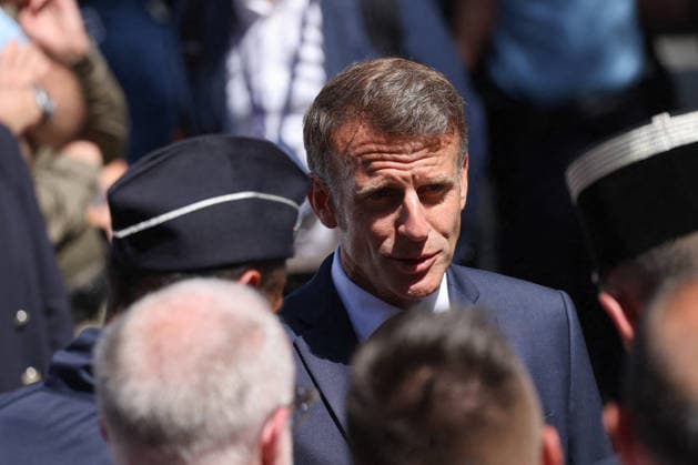 President Emmanuel Macron greets local elected officials and security forces before the start of the G7 summit in Evian on June 15, 2026 Dominique Jacovides Bestimage President Emmanuel Macron greets local elected officials and security forces before the start of the G7 summit in Evian on June 15, 2026 Evian France  Copyright: xDOMINIQUExJACOVIDESx xBESTIMAGExDOMINIQUExJACOVIDESx xBESTIMAGEx