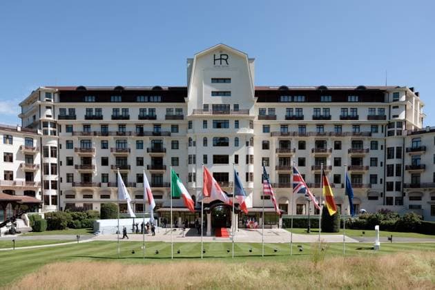 SOMMET DU G7 PHOTOPQR LE DAUPHINE Grégory YETCHMENIZA Évian les Bains 15 06 2026 Evian les Bains Haute Savoie , 15 juin POOL Le Dauphiné Libéré The arrivals at the Royal follow one another in our photo The Royal which hosts the G7 Summit Grégory Yetchmeniza Le Dauphiné Libéré Evian, France june 15th 2026 G7 summit at Royal hotel Évian les Bains Haute Savoie Rhône Alpes France  Copyright: xPHOTOPQR LExDAUPHINE MAXPPPxGrégoryxYETCHMENIZAx 20260615JDL3395 20260615JDL3395