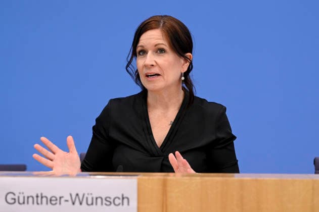 ABB BPK- Katharina Guenther-Wuensch Senatorin fuer Bildung, Jugend und Familie in Berlin bei der Veroeffentlichung des Berichts Bildung in Deutschland 2026 auf der BPK Berlin Bundespressekonferenz am 15.06.2026 in Berlin Berlin Deutschland *** ABB BPK Katharina Guenther Wuensch Senator for Education, Youth and Family in Berlin at the publication of the Education in Germany 2026 report at the BPK Berlin Federal Press Conference on 15 06 2026 in Berlin Berlin Germany