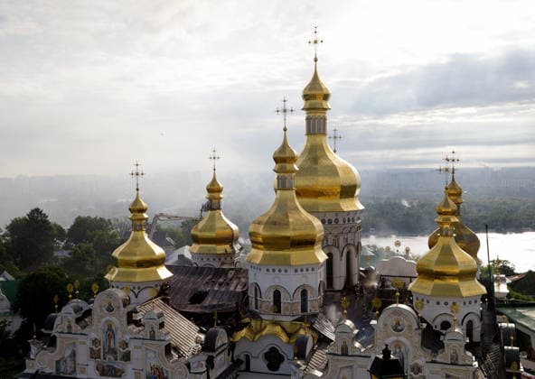 The Dormition Cathedral of the Kyiv Pechersk Lavra, where the roof caught fire, shows damage caused by a massive Russian combined attack, Kyiv, Ukraine, June 15, 2026. The Russian army launched a large-scale assault on the Ukrainian capital with missiles and strike drones, killing four people and injuring 28, including children and a pregnant woman. At least 140,000 consumers were left without electricity due to damage to power grids. Residential buildings, the Kyiv Pechersk Lavra, the Mystetskyi Arsenal Museum Complex, the Dovzhenko Film Studio, and the building of the High Anti-Corruption Court sustained damage. (Photo by Marianna Kotyk Ukrinform) Massive Russian attack damages Kyiv Pechersk Lavra and Mystetskyi Arsenal in Kyiv  Copyright: xMariannaxKotykx