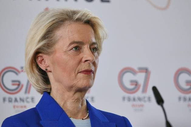 Évian-les-Bains, Frankreich, 15.06.2026: Hotel Ermitage: G7-Gipfel: Pressekonferenz mit EU-Kommissionspräsidentin Ursula von der Leyen *** Évian-les-Bains, France, June 15, 2026 Hotel Ermitage G7 Summit Press Conference with European Commission President Ursula von der Leyen,detected_source_language Copyright: xdtsxNachrichtenagenturx dts_123035