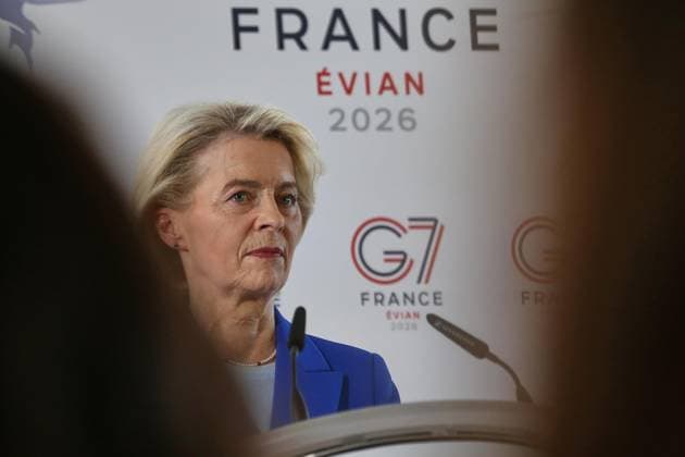 Évian-les-Bains, Frankreich, 15.06.2026: Hotel Ermitage: G7-Gipfel: Pressekonferenz mit EU-Kommissionspräsidentin Ursula von der Leyen *** Évian-les-Bains, France, June 15, 2026 Hotel Ermitage G7 Summit Press Conference with European Commission President Ursula von der Leyen,detected_source_language Copyright: xdtsxNachrichtenagenturx dts_123045