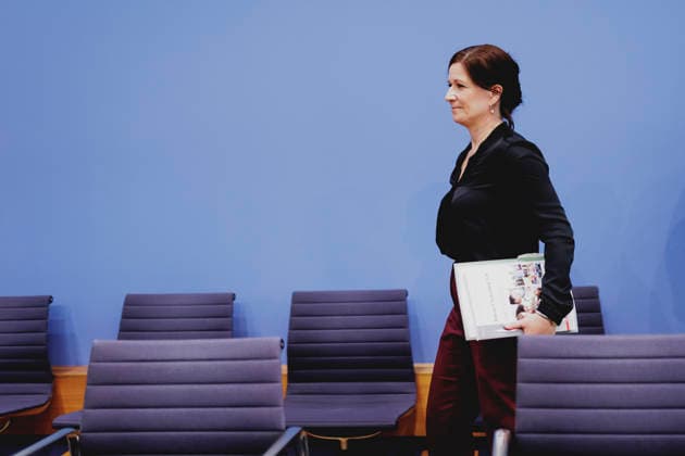 Katharina Guenther-Wuensch, Senatorin fuer Bildung, Jugend und Familie des Landes Berlin, aufgenommen im Rahmen der Pressekonferenz zur Veroeffentlichung des Berichts Bildung in Deutschland 2026 in Berlin, 15.06.2026. Berlin Deutschland *** Katharina Guenther Wuensch, Senator for Education, Youth, and Family Affairs for the State of Berlin, photographed during the press conference marking the release of the report Education in Germany 2026 in Berlin, June 15, 2026, Berlin, Germany,detected_source_language Copyright: xFlorianxGaertnerx