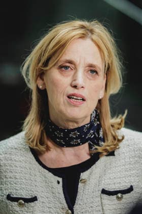 Karin Prien (CDU), Bundesministerin fuer Bildung, Familie, Senioren, Frauen und Jugend, aufgenommen im Rahmen der Pressekonferenz zur Veroeffentlichung des Berichts Bildung in Deutschland 2026 in Berlin, 15.06.2026. Berlin Deutschland *** Karin Prien (CDU), Federal Minister for Education, Family Affairs, Senior Citizens, Women, and Youth, photographed during a press conference marking the release of the report Education in Germany 2026 in Berlin, June 15, 2026, Berlin, Germany,detected_source_language Copyright: xFlorianxGaertnerx