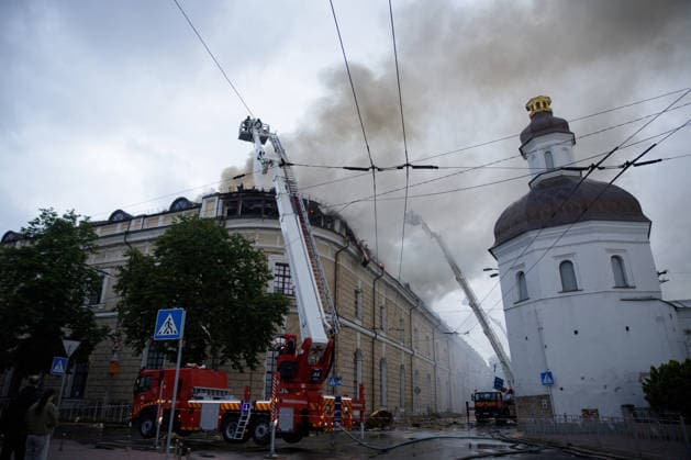Massive Russian Attack Damages Kyiv Pechersk Lavra and Mystetskyi Arsenal - Kyiv Firefighters use an aerial platform to extinguish a fire at the Mystetskyi Arsenal National Cultural, Art and Museum Complex, caused by a massive Russian combined attack, Kyiv, Ukraine, June 15, 2026. The Russian army launched a large-scale assault on the Ukrainian capital with missiles and strike drones, killing four people and injuring 28, including children and a pregnant woman. At least 140,000 consumers were left without electricity due to damage to power grids. Residential buildings, the Kyiv Pechersk Lavra, the Mystetskyi Arsenal Museum Complex, the Dovzhenko Film Studio, and the building of the High Anti-Corruption Court sustained damage. (Photo by Mari  Copyright: xUkrinform ABACAx