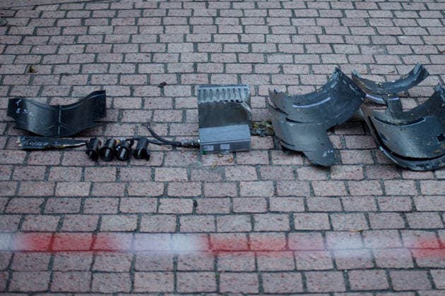 Massive Russian Attack Damages Kyiv Pechersk Lavra and Mystetskyi Arsenal - Kyiv The fragments of Russian weapons lie on the ground in central Kyiv, Ukraine, June 15, 2026. The Russian army launched a large-scale assault on the Ukrainian capital with missiles and strike drones, killing four people and injuring 28, including children and a pregnant woman. At least 140,000 consumers were left without electricity due to damage to power grids. Residential buildings, the Kyiv Pechersk Lavra, the Mystetskyi Arsenal Museum Complex, the Dovzhenko Film Studio, and the building of the High Anti-Corruption Court sustained damage. (Photo by Marianna Kotyk Ukrinform ABACAPRESS.COM) Kyiv Ukraine  Copyright: xUkrinform ABACAx