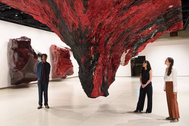 Anish Kapoor Photocall at Hayward Gallery, London, UK A staff member views Mount Moriah at the Gate of the Ghetto by Anish Kapoor as part of an exhibition by Anish Kapoor at Hayward Gallery, London, England, UK on Monday 15 June, 2026 which runs from Tue 16 June 2026 to Sun 18 October 2026., Credit:Justin Ng Avalon UK, England, London, Hayward Gallery  Copyright: xJustinxNgx xAvalonx 1110355348