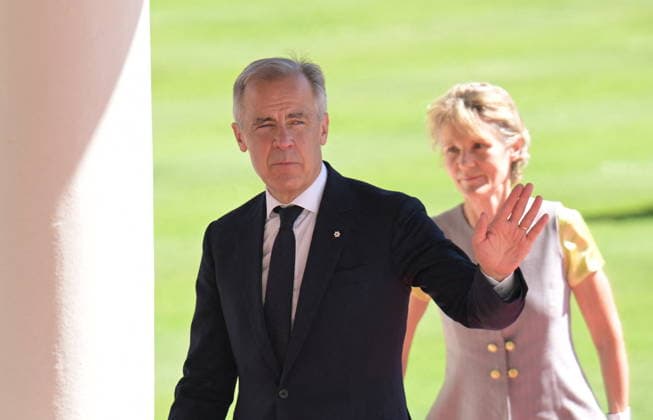 G7 Summit - Arrivals Canadian Prime Minister Mark Carney and his wife Diana Fox Carney to the Hotel Royal ahead of the start of the G7 summit, in Evian, eastern France, on June 15, 2026. A G7 summit is set to take place June 15 to 17 in the French town of Evian-les-Bains near Switzerland and it will be attended by country leaders as well as the EU s foreign policy chief and ministers from Brazil, Canada, the United Arab Emirates and Turkey. Photo by Ammar Abd Rabbo ABACAPRESS.COM Evian France  Copyright: xAbdxRabboxAmmar ABACAx