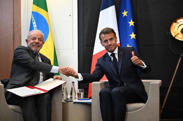 President Lula Meets President Macron At G7 Summit - France Brazilian President Luiz Inacio Lula da Silva meets French President Emmanuel Macron during the G7 summit in Evian-les-Bains, France on June 15, 2026. Photo by Jeanne Accorsini Pool ABACAPRESS.COM EVIAN France  Copyright: xAccorsinixJeanne Pool ABACAx
