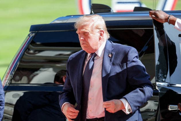 U.S. President Donald Trump arrives at the Hotel Royal, Evian Resort, for the G7 Leaders Summit in Évian-les-Bains, France, on June 15, 2026 Dominique Jacovides Bestimage U.S. President Donald Trump arrives for the G7 Leaders Summit at the Hotel Royal, Evian Resort in Evian-les-Bains, France, on June 15, 2026 Evian-les-Bains France,detected_source_language  Copyright: xDOMINIQUExJACOVIDESx xBESTIMAGExDOMINIQUExJACOVIDESx xBESTIMAGEx