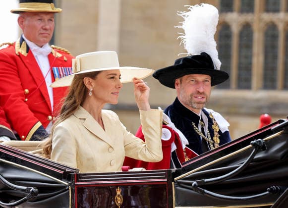 The 2026 Order Of The Garter Service WINDSOR, ENGLAND - JUNE 15: Catherine, Princess of Wales and Prince William, Prince of Wales smile as they depart the 2026 Order Of The Garter Service at Windsor Castle on June 15, 2026 in Windsor, England. The Order of the Garter, Britain s oldest chivalric order established by Edward III, includes The King, Queen, Royal Family members, and up to 24 companions honoured for their public service. Companions of the Garter are chosen personally by the Sovereign to honour those who have held public office, who have contributed in a particular way to national life or who have served the Sovereign personally., Credit:Chris Jackson PA ROTA - B68 Avalon United Kingdom, England, Windsor, Windsor Castle  Copyright: xChrisxJacksonx xPAxROTAx-xB68x xAvalonx 1110378656
