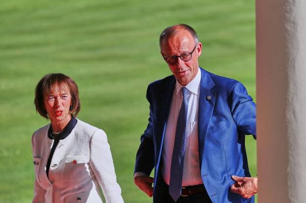 Évian-les-Bains, Frankreich, 15.06.2026: G7-Gipfel: Charlotte Merz und Bundeskanzler Friedrich Merz (CDU) kommen an *** Évian-les-Bains, France, June 15, 2026 Copyright: xdtsxNachrichtenagenturx dts_123118