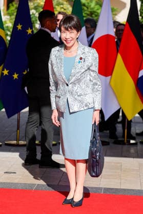 Japanese Prime Minister Sanae Takaichi arrives at the Hotel Royal, Evian Resort, for the G7 Leaders Summit in Évian-les-Bains, France, on June 15, 2026 Dominique Jacovides Bestimage Japan’s Prime Minister Sanae Takaichi arrives for the G7 Leaders Summit at the Hotel Royal, Evian Resort in Evian-les-Bains, France, on June 15, 2026 Evian-les-Bains France,detected_source_language  Copyright: xDOMINIQUExJACOVIDESx xBESTIMAGExDOMINIQUExJACOVIDESx xBESTIMAGEx