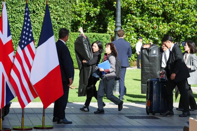 The Japanese delegation arrives at the Hotel Royal, Evian Resort, for the G7 Leaders Summit in Evian-les-Bains, France, on June 15, 2026. Dominique Jacovides Bestimage Japanese delegation arrives for the G7 Leaders Summit at the Hotel Royal, Evian Resort in Evian-les-Bains, France, on June 15, 2026 Évian-les-Bains France,detected_source_language  Copyright: xDOMINIQUExJACOVIDESx xBESTIMAGExDOMINIQUExJACOVIDESx xBESTIMAGEx