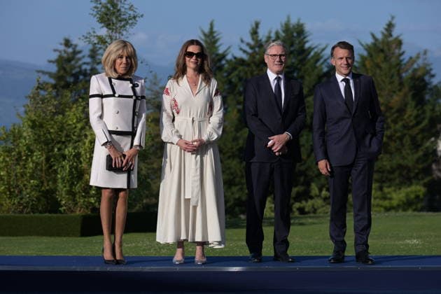 RECORD DATE NOT STATED G7 Summit - Welcoming Ceremony By President Macron And Wife British Prime Minister Keir Starmer and his wife, Victoria Starmer at the official welcoming ceremony hosted by French President Emmanuel Macron and his wife and first lady, Brigitte Macron during G7 Summit at the Hotel Royal in Evian-les-Bains, France on June 15, 2026. A G7 summit is set to take place June 15 to 17 in the French town of Evian-les-Bains near Switzerland and it will be attended by country leaders as well as the EU s foreign policy chief and ministers from Brazil, Canada, the United Arab Emirates and Turkey. Photo by Ammar Abd Rabbo ABACAPRESS.COM Evian-les-Bains France  Copyright: xAbdxRabboxAmmar ABACAx