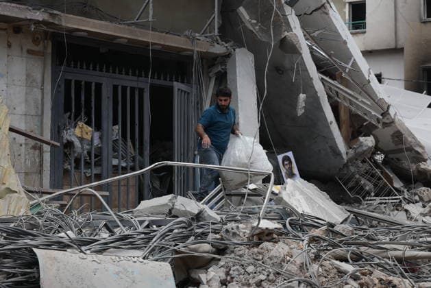 Lebanese residents return to the rubble of their homes in Nabatieh NABATIEH, LEBANON - JUNE 15: A view of the destruction as Lebanese residents return to their homes following the agreement reached between the U.S. and Iran in Nabatieh, Lebanon on June 15, 2026. Houssam Shbaro Anadolu Nabatieh Lebanon. Editorial use only. Please get in touch for any other usage.  Copyright: x2026xAnadoluxHoussamxShbarox