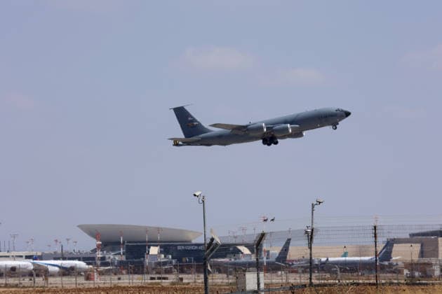 (260615) -- TEL AVIV, June 15, 2026 -- An American military aerial refueling tanker takes off from Ben Gurion Airport in Israel, June 15, 2026. (Photo by Xinhua) ISRAEL-BEN GURION AIRPORT-REFUELING TANKER GilxCohenxMagen 