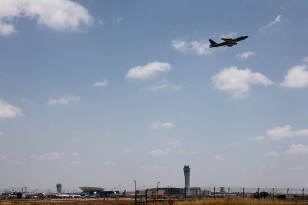 (260615) -- TEL AVIV, June 15, 2026 -- An American military aerial refueling tanker takes off from Ben Gurion Airport in Israel, June 15, 2026. (Photo by Xinhua) ISRAEL-BEN GURION AIRPORT-REFUELING TANKER GilxCohenxMagen 
